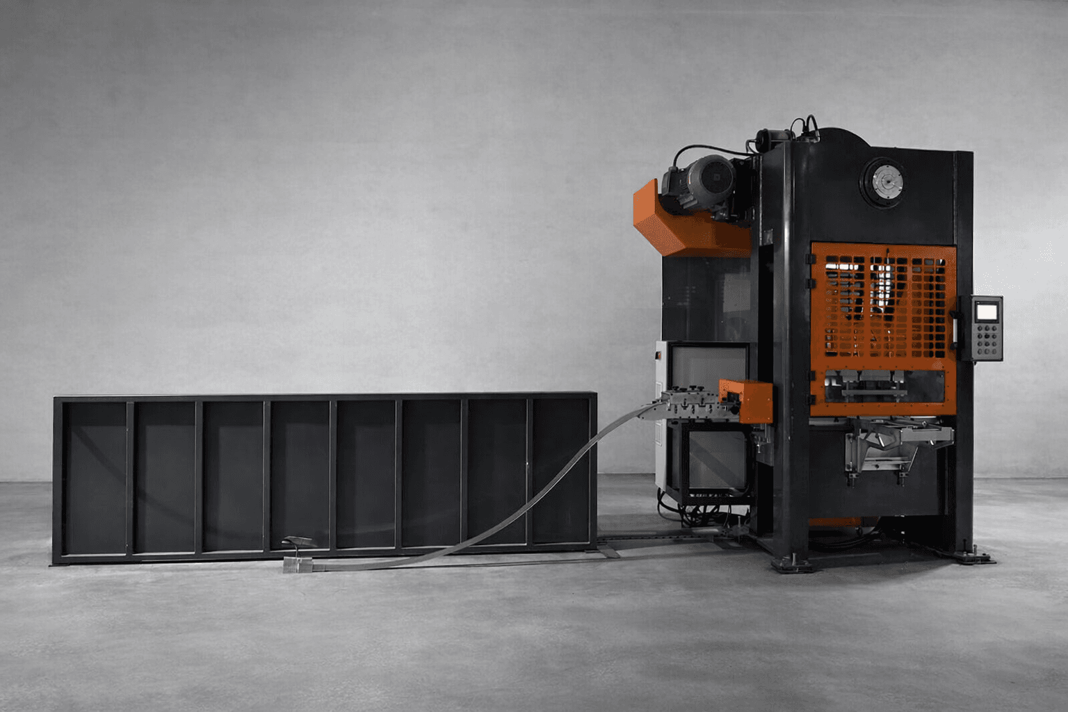 MAXTAV üretim hattı görseli 2